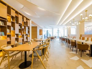thumbnail: Restaurant