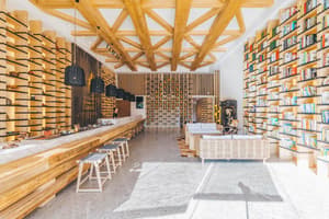 thumbnail: Bar (on property)