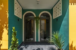 thumbnail: Property entrance