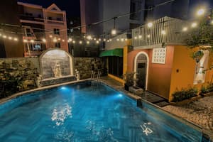 thumbnail: Outdoor pool