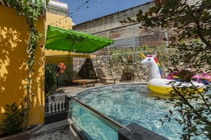 thumbnail: Pool