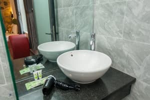 thumbnail: Bathroom