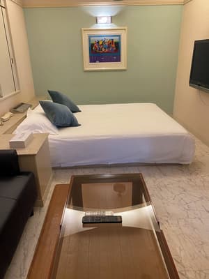 thumbnail: Room