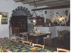 thumbnail: Breakfast area