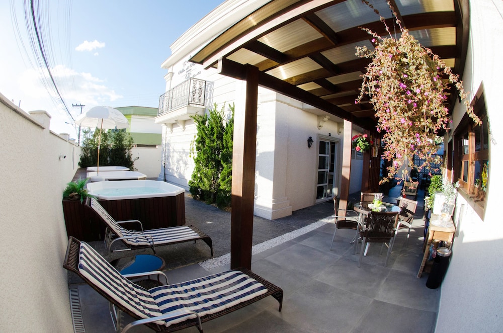 Sundeck