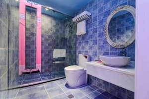 thumbnail: Bathroom
