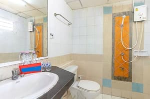 thumbnail: Bathroom