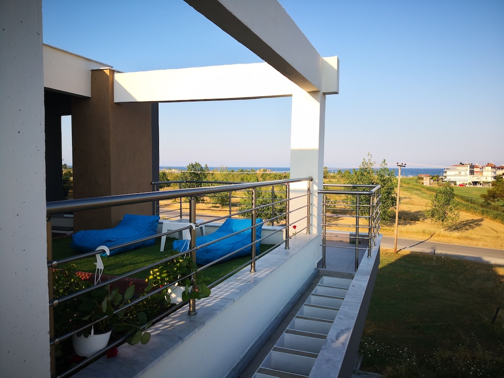 Beach/ocean view
