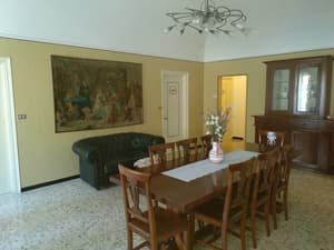 thumbnail: Interior