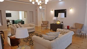 thumbnail: Lobby sitting area