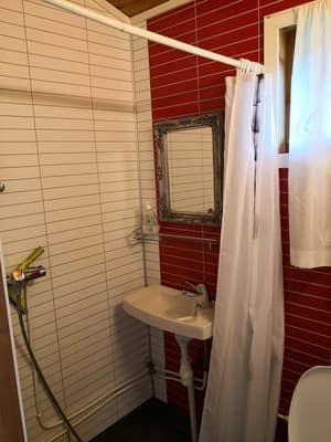 thumbnail: Bathroom shower