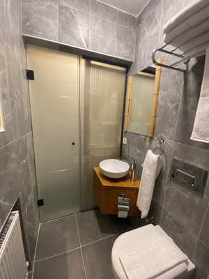 thumbnail: Bathroom