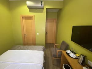 thumbnail: Room