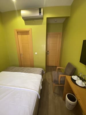 thumbnail: Room