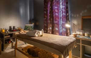 thumbnail: Massage