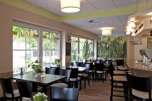 thumbnail: Dining
