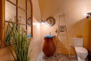 thumbnail: Bathroom sink