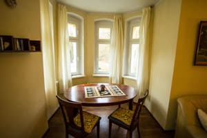 thumbnail: In-room dining