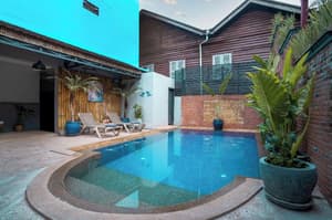 thumbnail: Pool