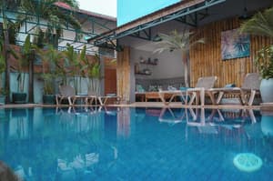 thumbnail: Pool