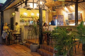 thumbnail: Restaurant