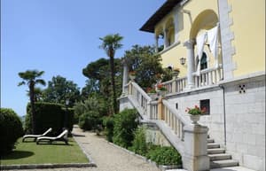 thumbnail: Exterior