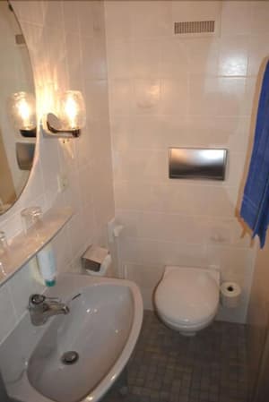 thumbnail: Bathroom