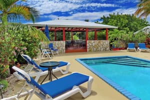 thumbnail: Outdoor pool