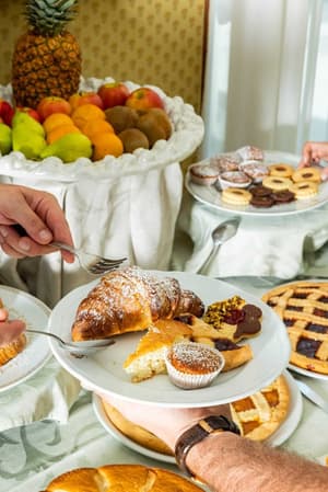 thumbnail: Breakfast buffet