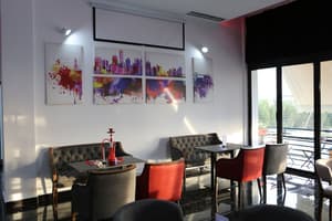 thumbnail: Cafe