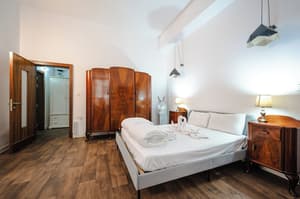 thumbnail: In-room dining