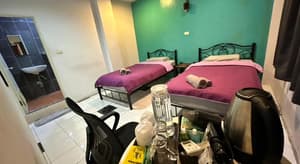 thumbnail: 805475367.jpg