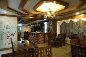 thumbnail: Bar (on property)
