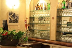 thumbnail: Bar (on property)