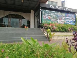thumbnail: Property entrance