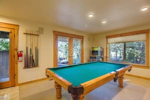 thumbnail: Billiards