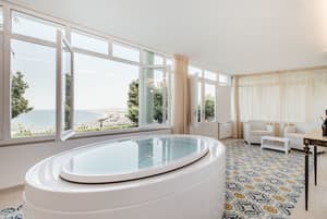 thumbnail: Jetted tub