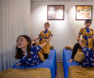 thumbnail: Massage