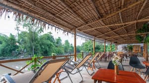 thumbnail: Terrace/patio