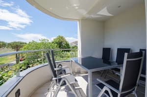 thumbnail: Terrace/patio