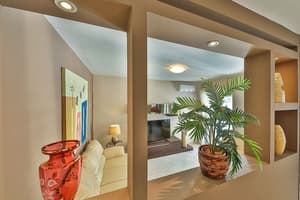 thumbnail: Interior