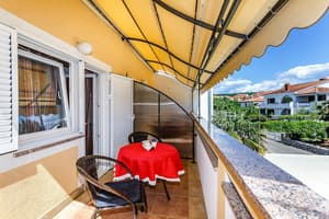 thumbnail: Balcony