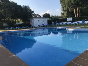 thumbnail: Outdoor pool