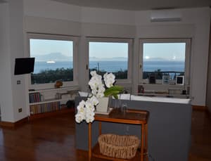 thumbnail: Living area