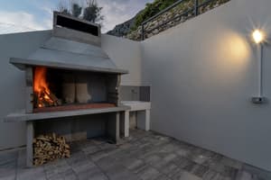 thumbnail: BBQ/picnic area