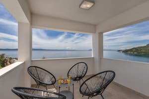 thumbnail: Terrace/patio
