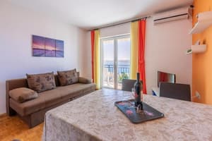 thumbnail: Living room