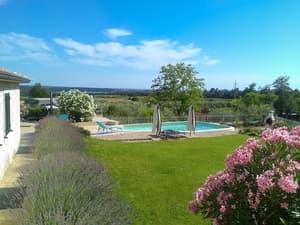 thumbnail: Courtyard