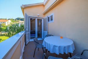 thumbnail: Balcony