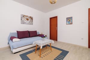 thumbnail: Living room